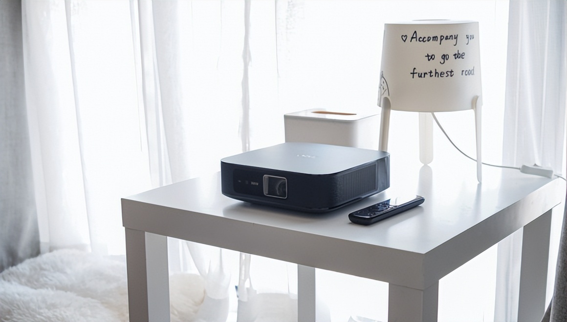 大眼橙v20plus投影仪评测,大眼橙投影仪newx7d对比x11