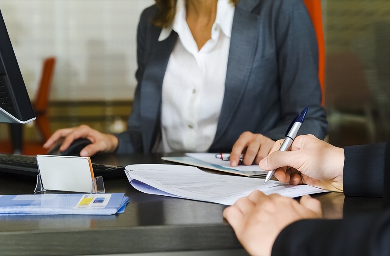 什么是信用卡怎样用,什么是信用卡办信用卡有什么用