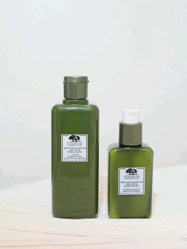 油皮水乳推荐真实测评控油美白,油皮控油保湿水乳推荐