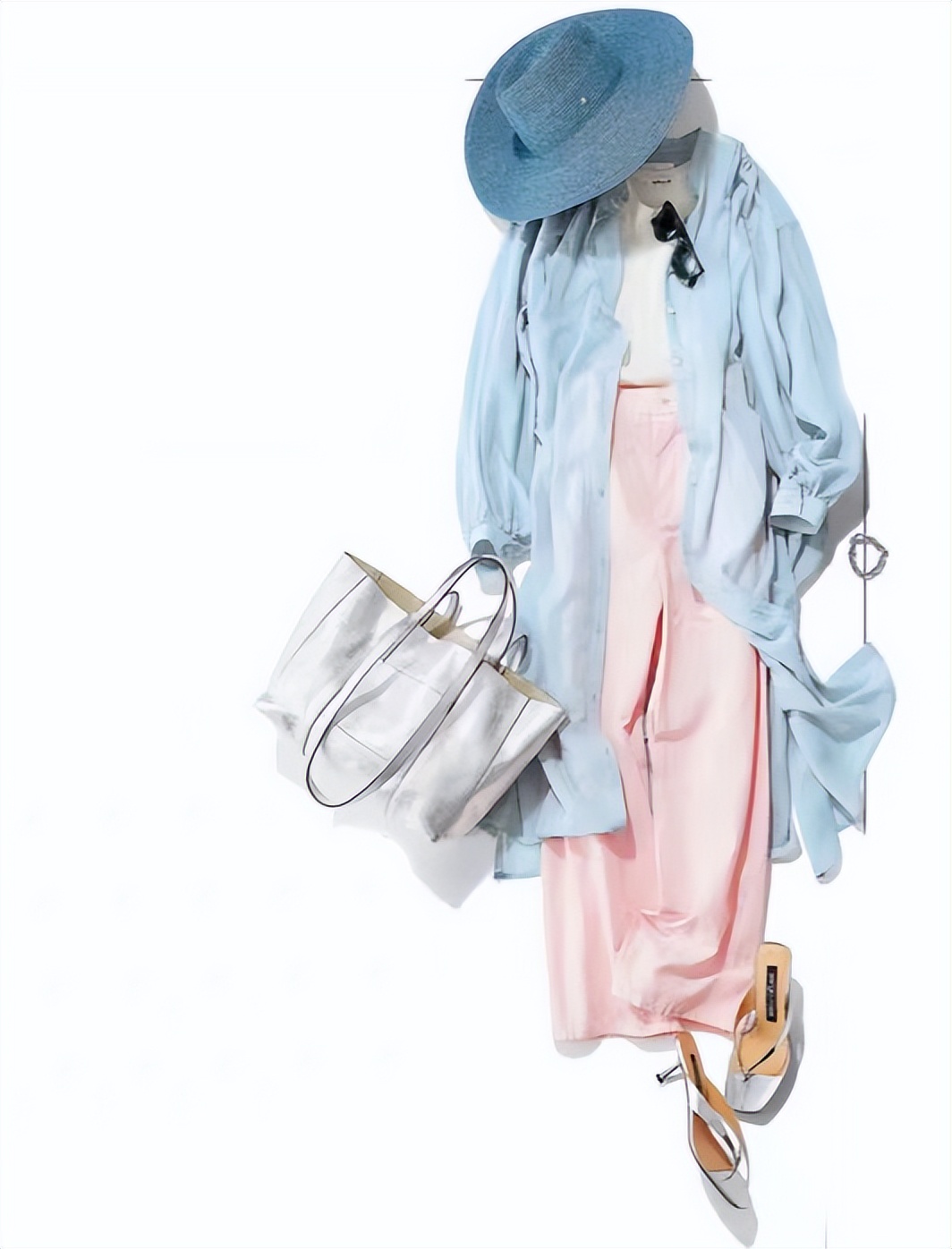 夏天穿蓝色永不过时的高级感,什么颜色适合夏天穿蓝色