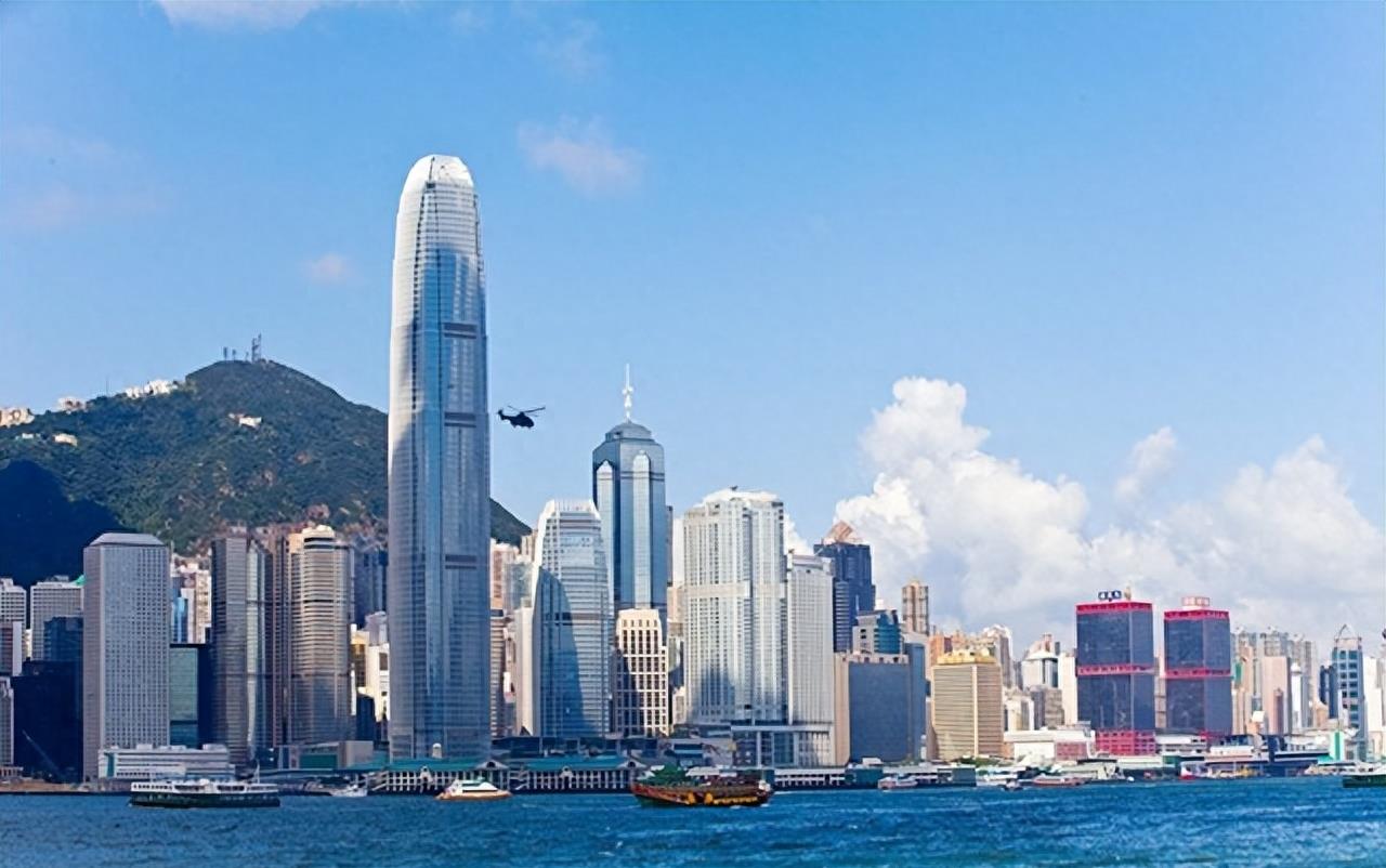 撼动世界的人民币抗战！究竟谁能守卫香港？