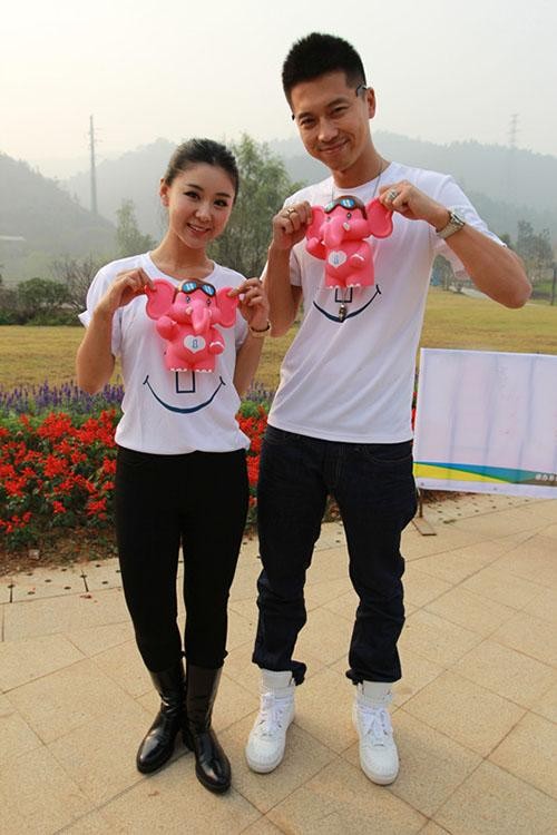 王雷和老婆演的电视剧,王雷和岳母打乒乓球