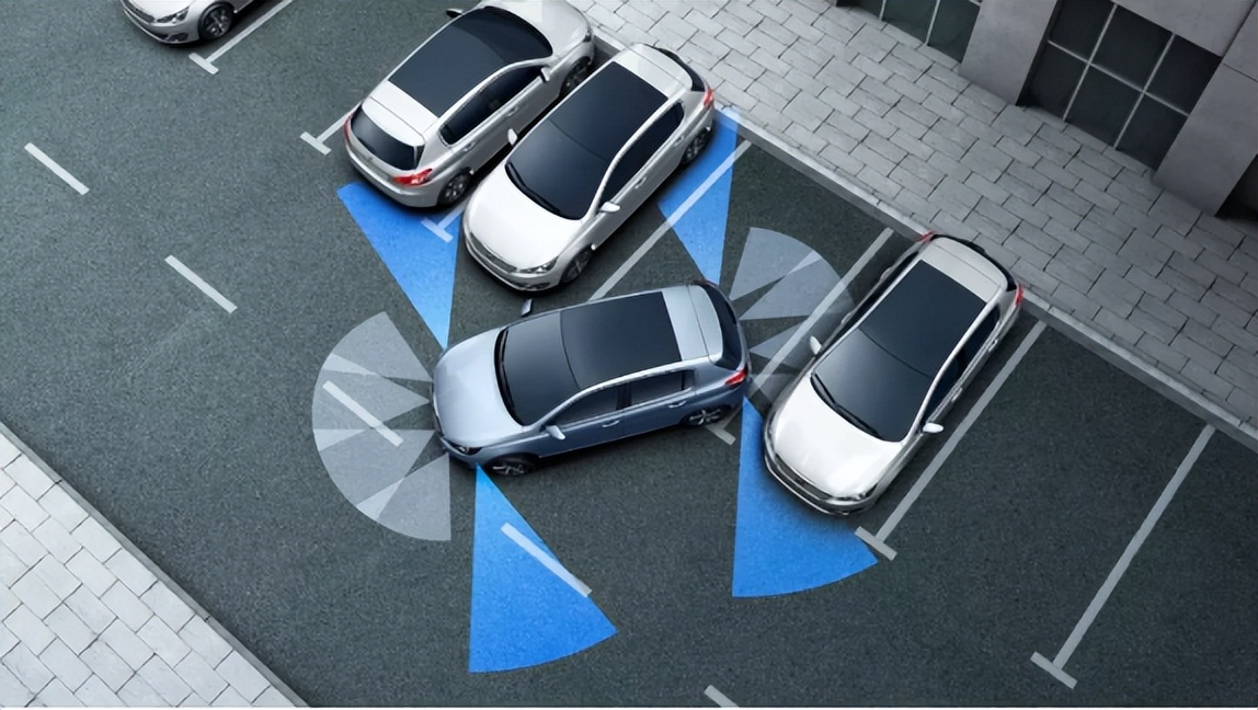 阿维塔11自动泊车超窄停车位,阿维塔11侧向自动泊车体验