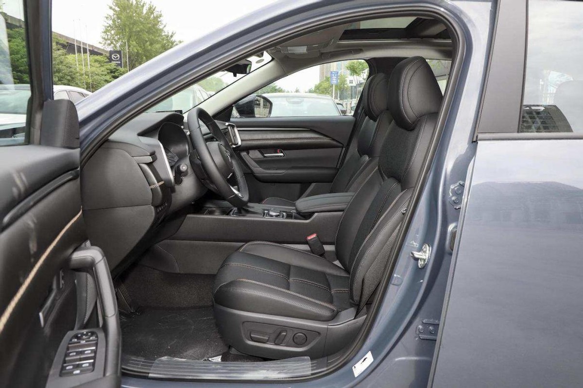 马自达阿特兹好还是本田crv好,第一代本田crv对比马自达六