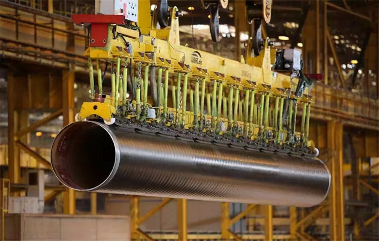 轮到美国被卡脖子？乌特有气体恐断供，将中气商纳入半导体供应链