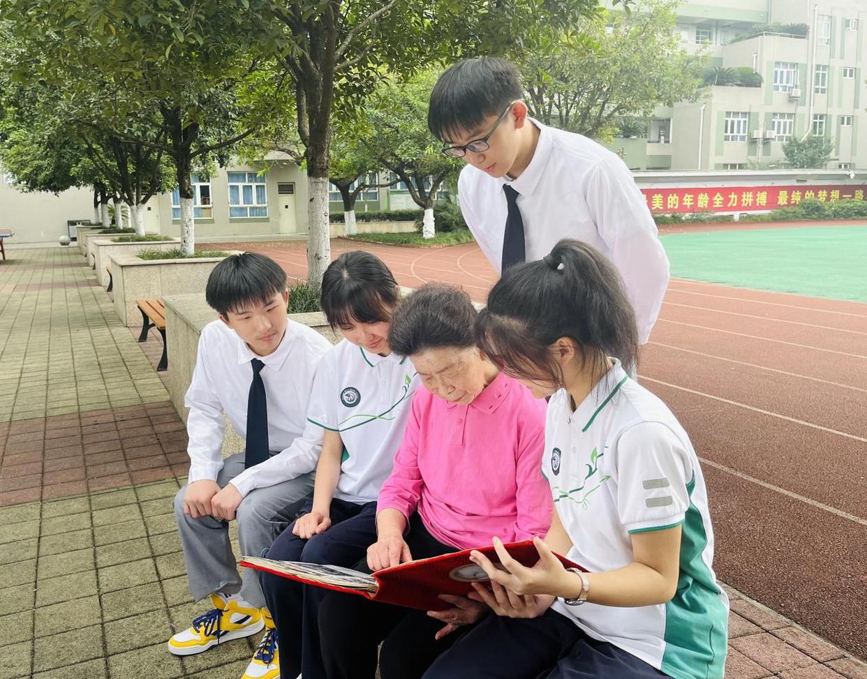 成都十七中指标到校,助力中高考为梦想护航