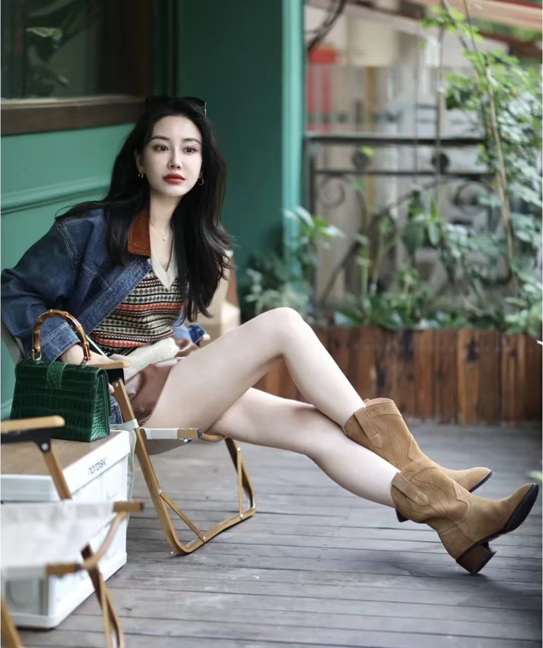 牛仔外套的最佳搭配小版型,牛仔外套怎么穿好看又时尚