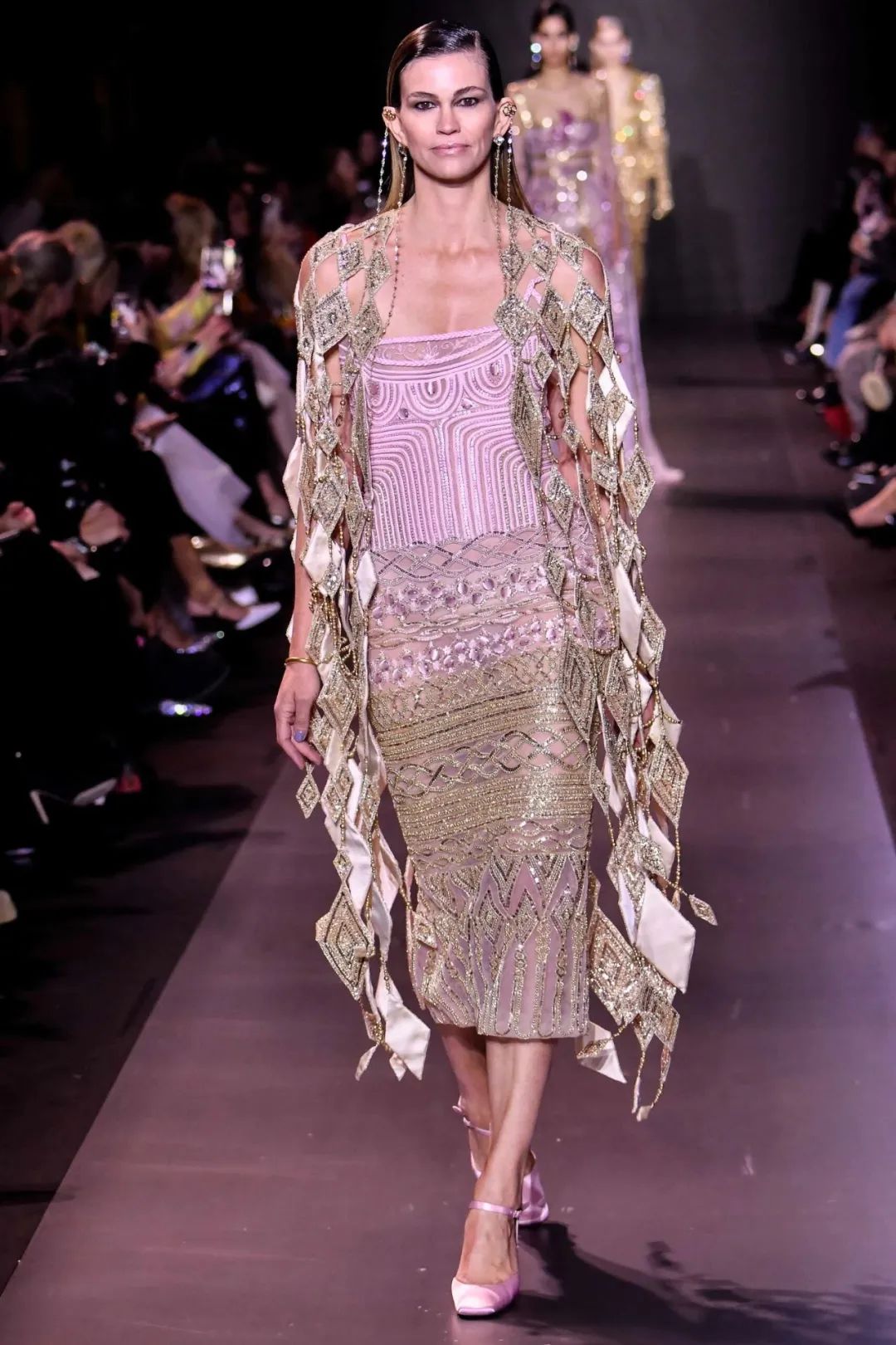 georgeshobeika2018时装秀完整版,georgeshobeika2016高定秀场