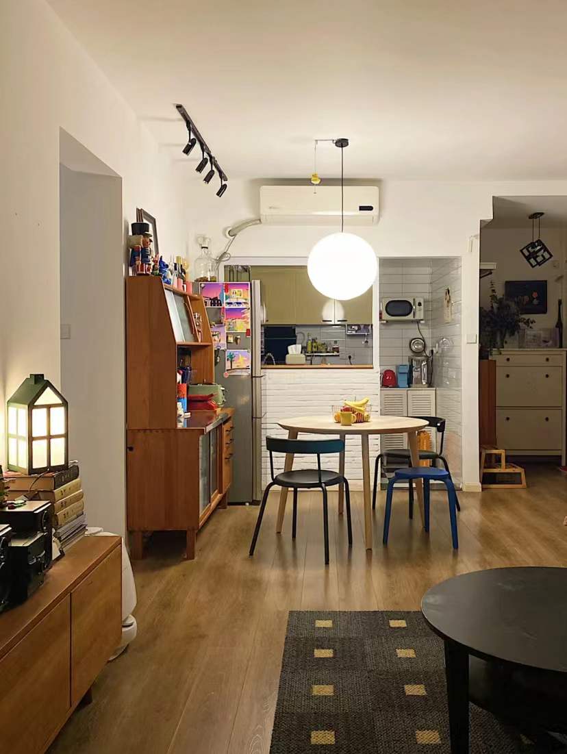 发现一户装修很精致的现代轻奢风,发现一位网友的家因装修风格走红