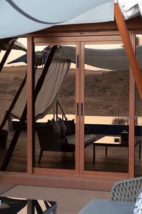 阿联酋丽思卡尔顿,阿联酋野奢帐篷