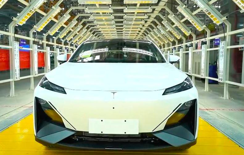 深蓝s7首发亮相,深蓝s7量产车实测