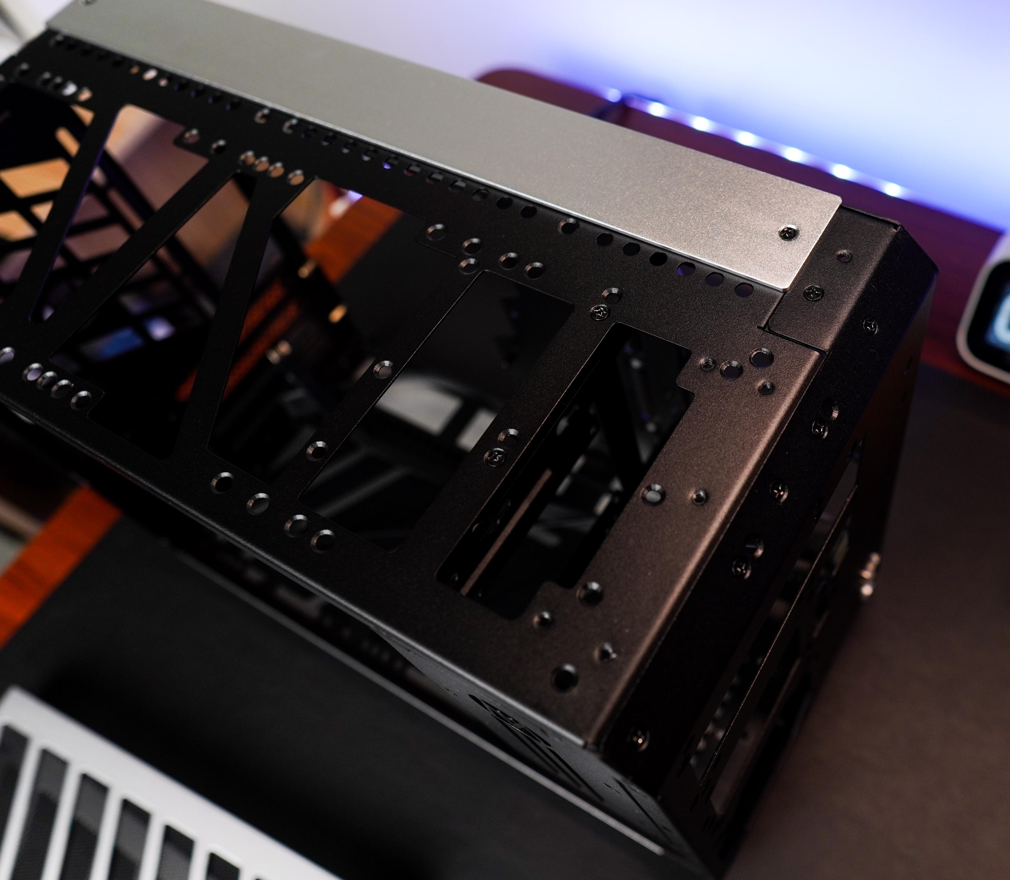 装完两台紧凑型主机，我觉得你也可以尝试一下