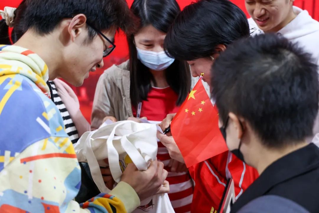 cctv5北科大奥运冠军,北科大铅球奥运冠军