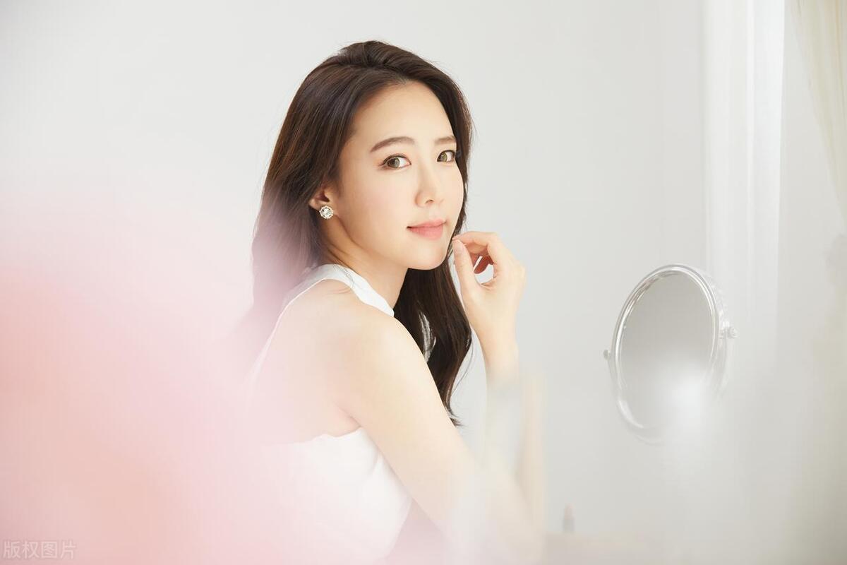 女生要求男生细节是正确的观点么,女生可以亲自要求男生表白吗