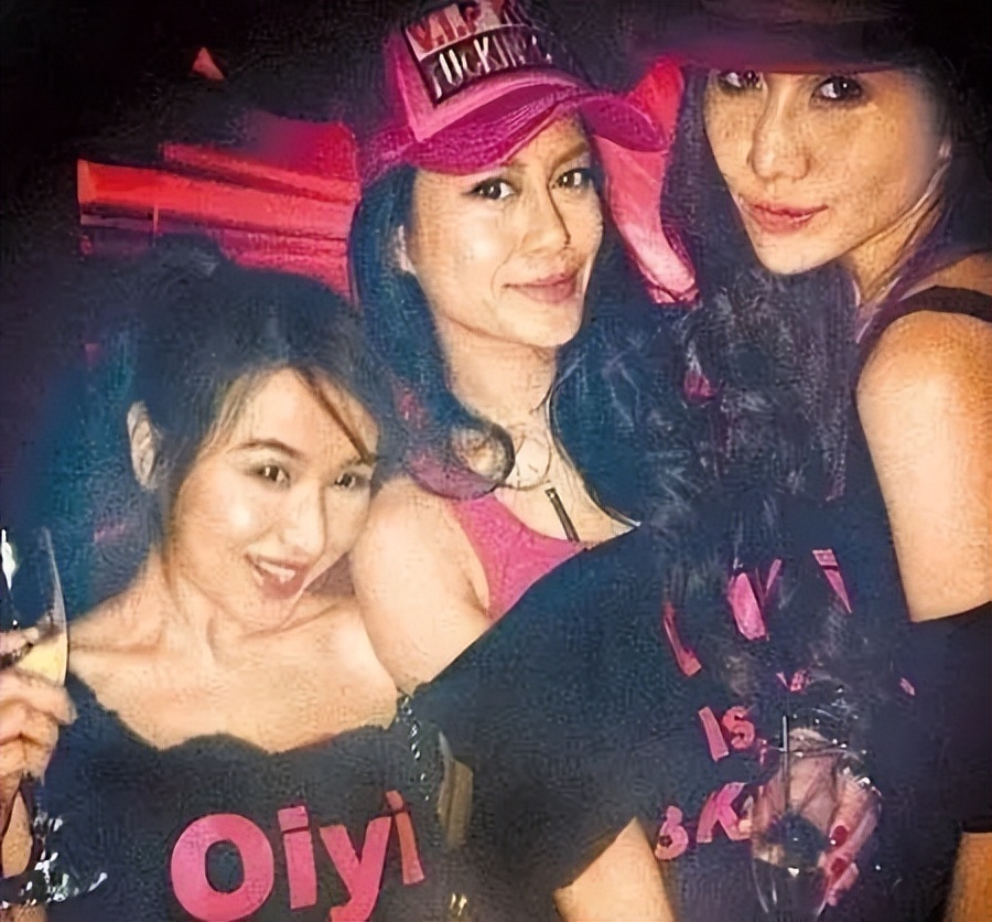 澳门千金何超盈,豪门嫁女何超盈结婚