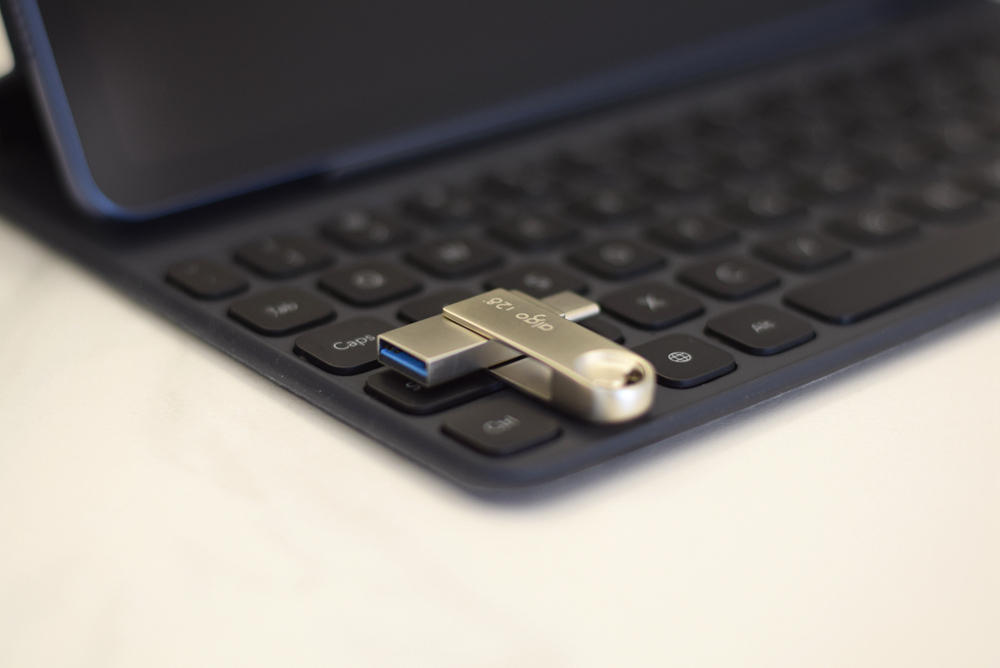 无需供电扩展坞,不用扩展坞可以用电脑连接手机吗