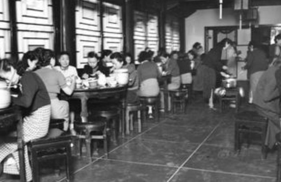 居里夫人何泽慧简历,何泽慧与居里夫人合影照片