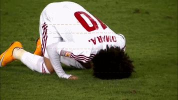 他,为了家人的未来效忠阿联酋,昔日亚洲足球先生,在伤病里沉沦