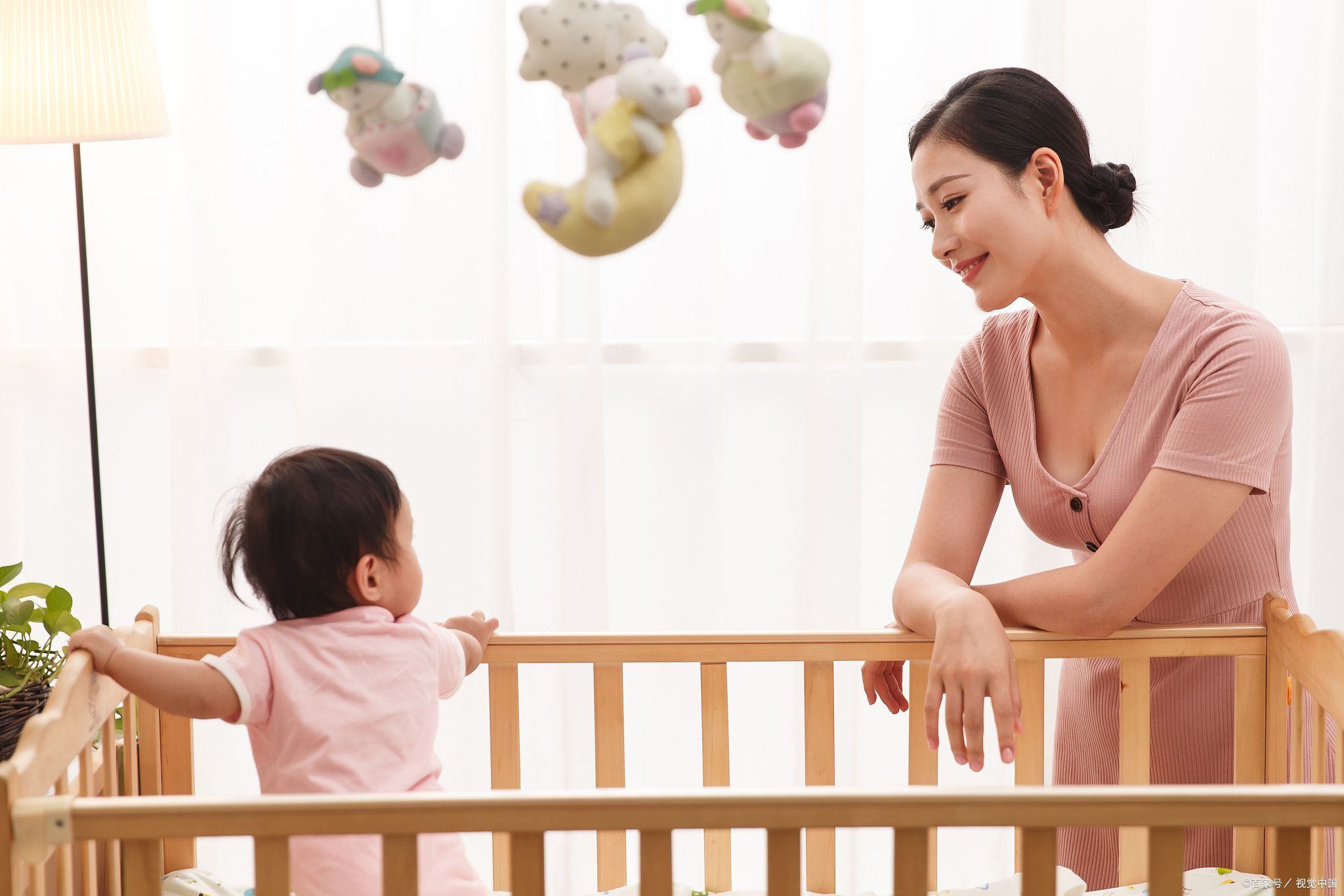 小宝宝不听话闹怎么解决,小宝宝傍晚闹怎么办