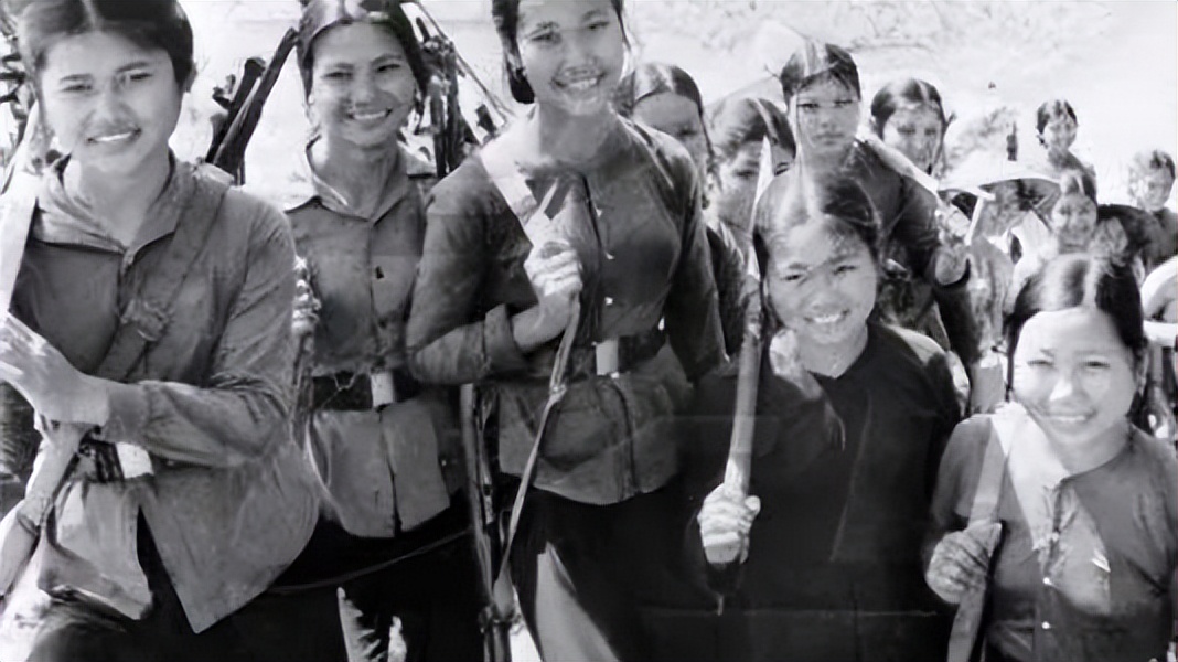 越南战争中，美国大兵使用空孕催乳剂，成越南女兵的终身噩梦