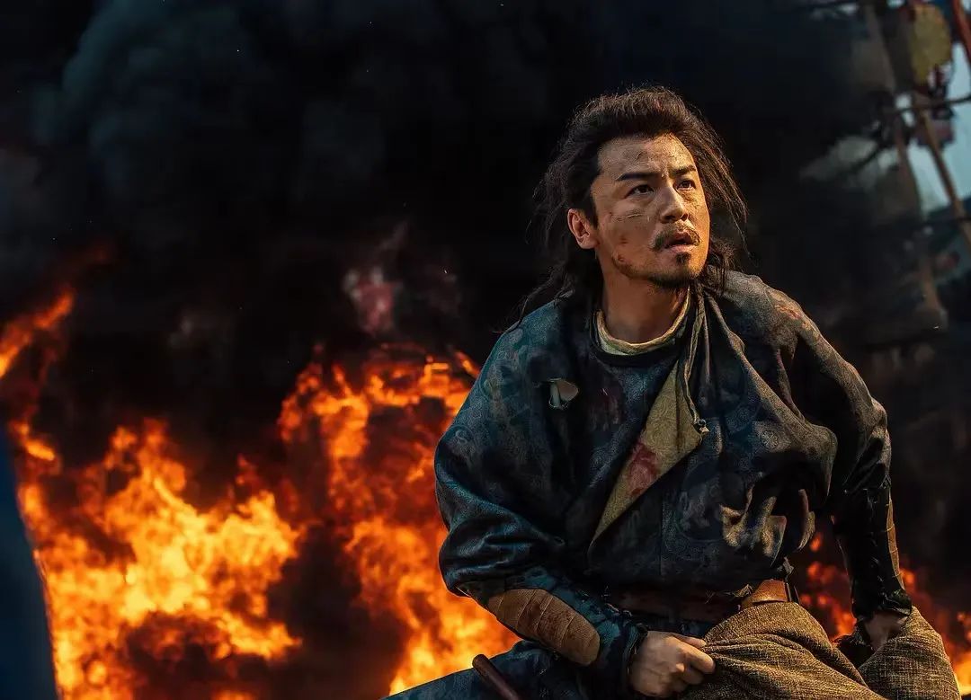 雷佳音演戏的时候帅,雷佳音在大佬面前的样子