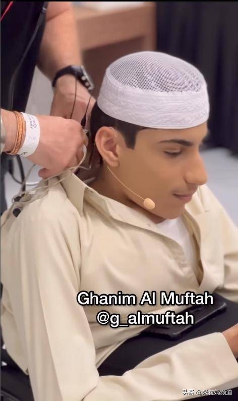 世界杯卡塔尔开幕式重要人物,卡塔尔半身男孩背后故事