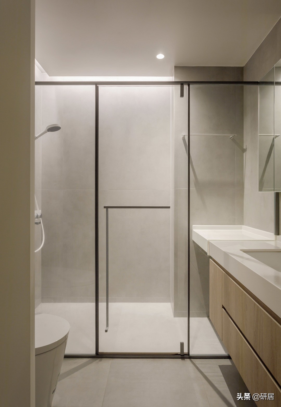 她舍弃一间房，入住发现真是太爽了，全屋简洁温馨，生活快乐美好