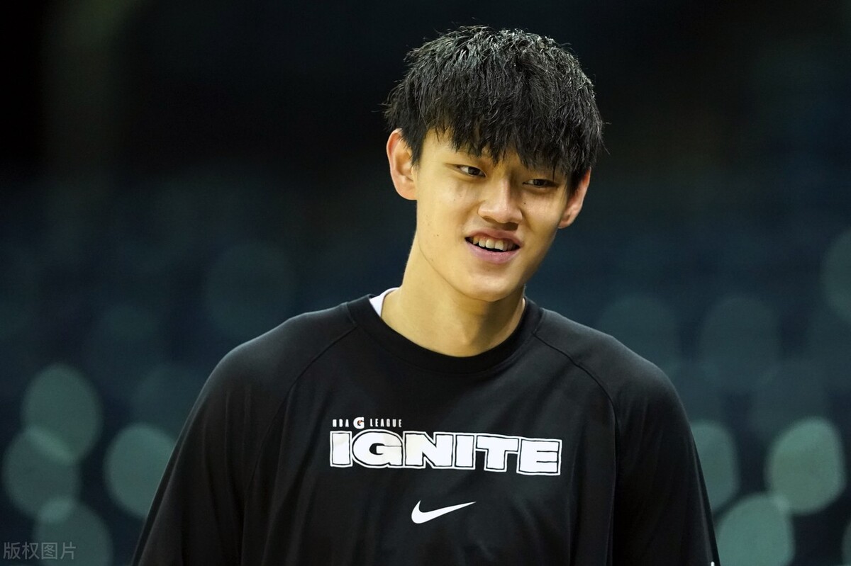 男篮名单备受关注，乔帅观看CBA比赛选人，张镇麟曾凡博表现好