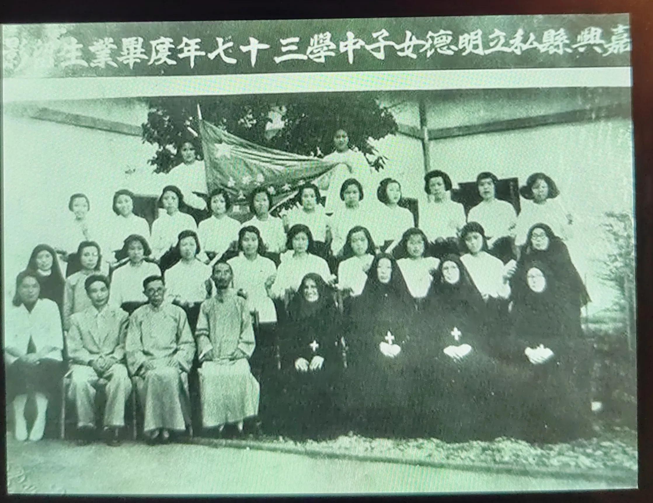 从明德女中到嘉兴三中,从明德中学到火车站坐几路公交车