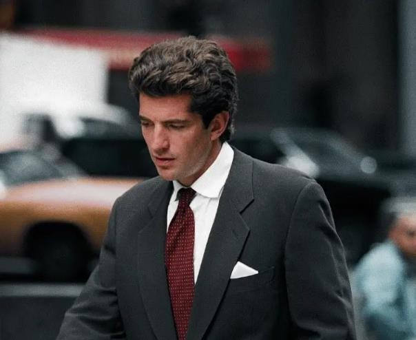 小肯尼迪情史,小肯尼迪的历任女友