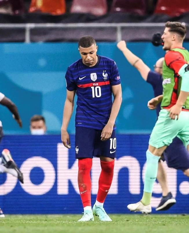 微球为你承包国际足球比赛的最新消息！数据一手掌握