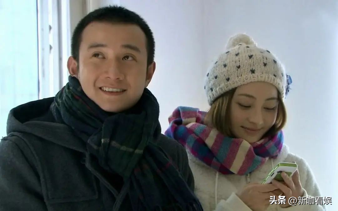 文章低头转身视频,文章勇敢面对