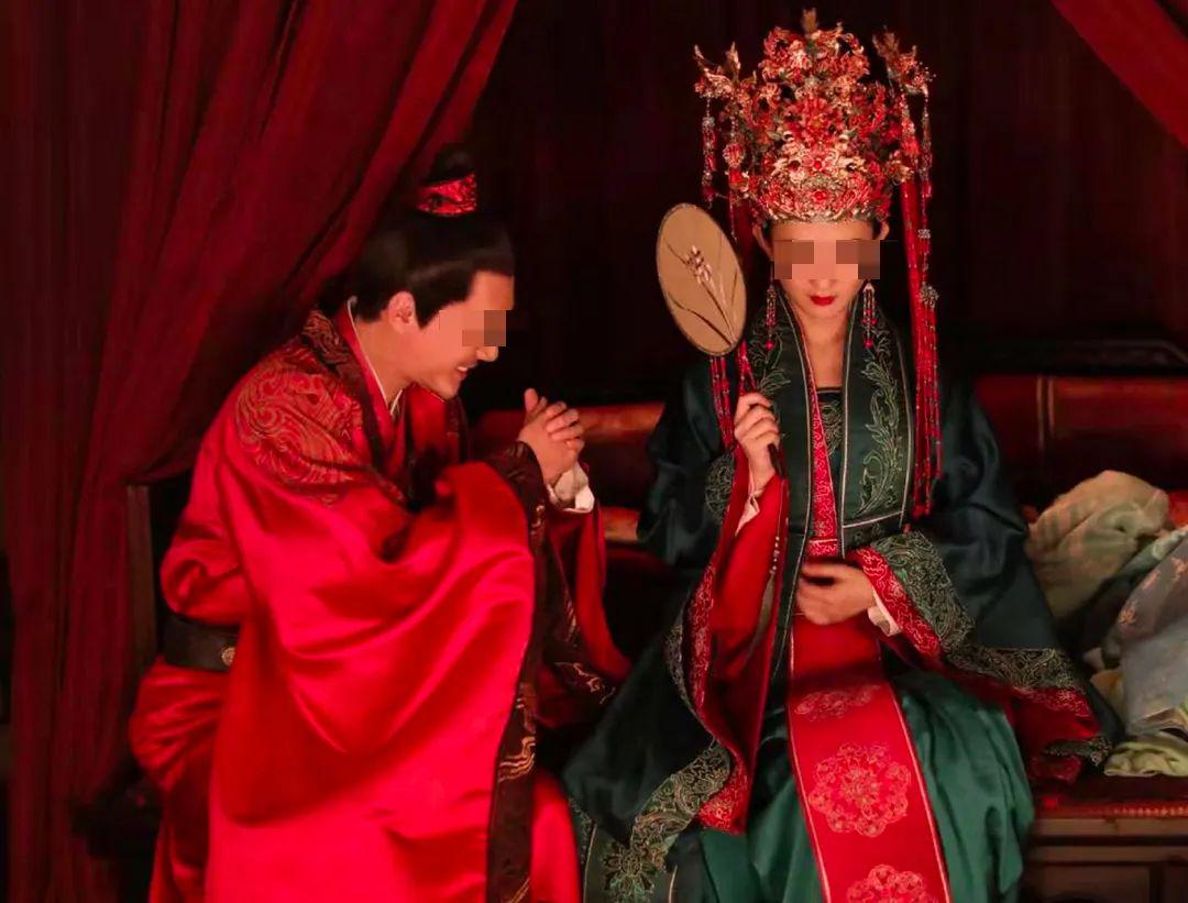 买超和张嘉倪没有离婚吗,张嘉倪买超离婚能分到财产吗