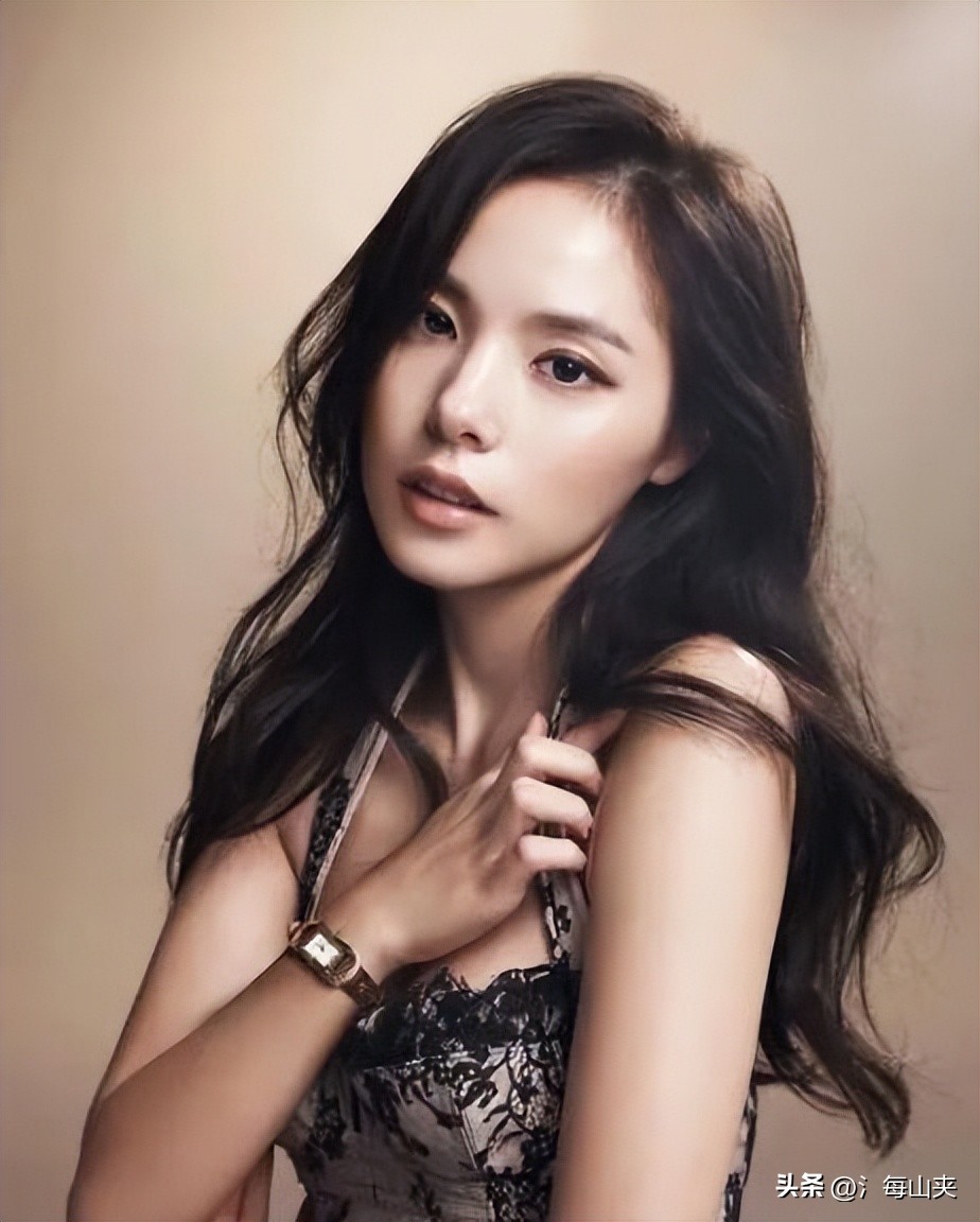 拥有完美鼻子的5大女韩星