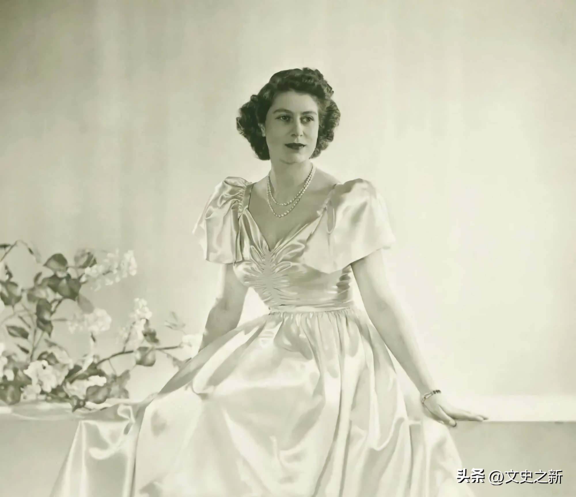 伊丽莎白二世：敢和撒切尔夫人对着干，被6岁中国女孩要求还香港