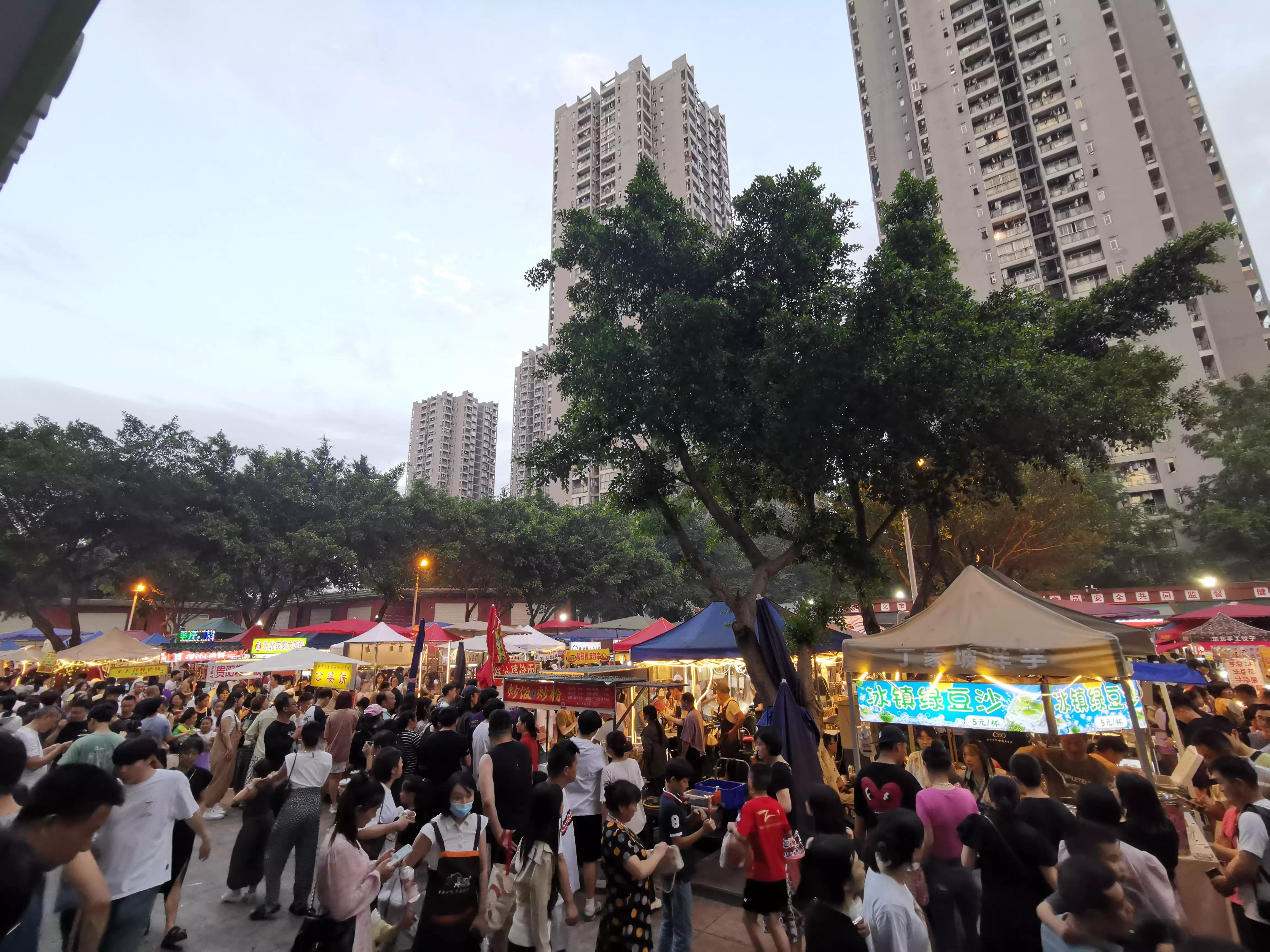 民心佳园夜市12点,重庆民心佳园夜市直播