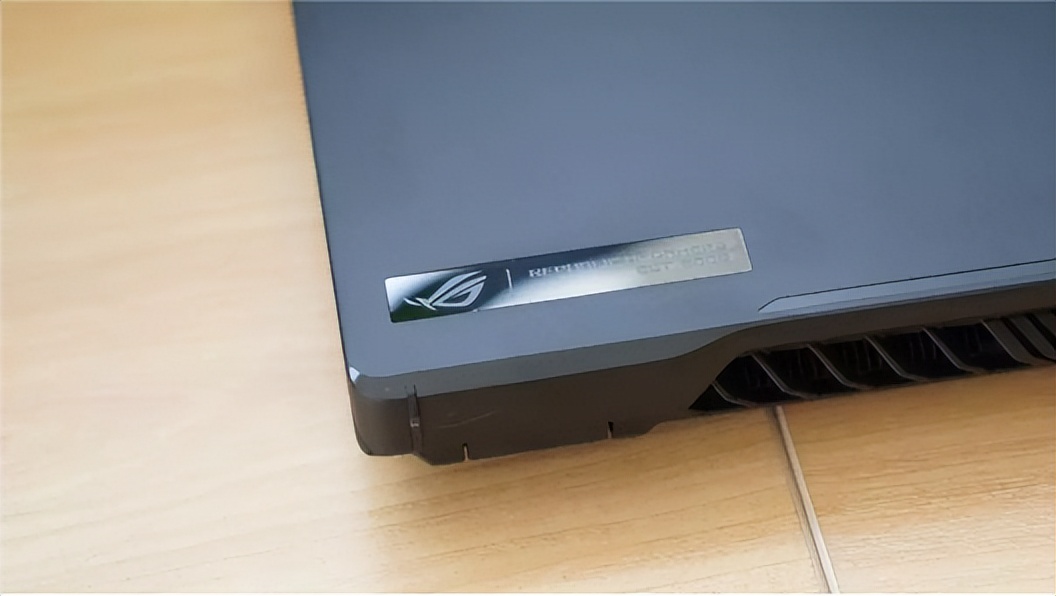 推荐新手入门笔记本电脑,高性能笔记本电脑推荐