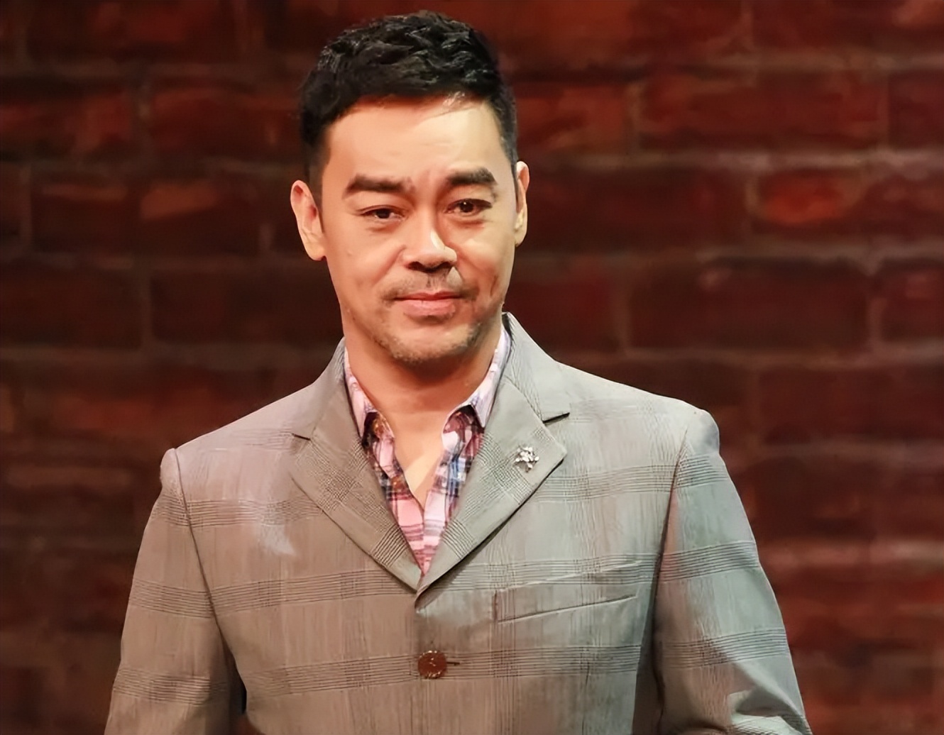 刘青云拿影帝的心酸历程,刘青云电影最经典的十部