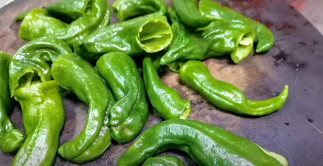 冬天手脚冰凉一定要多吃这个汤,手脚冰冷多吃这几道菜