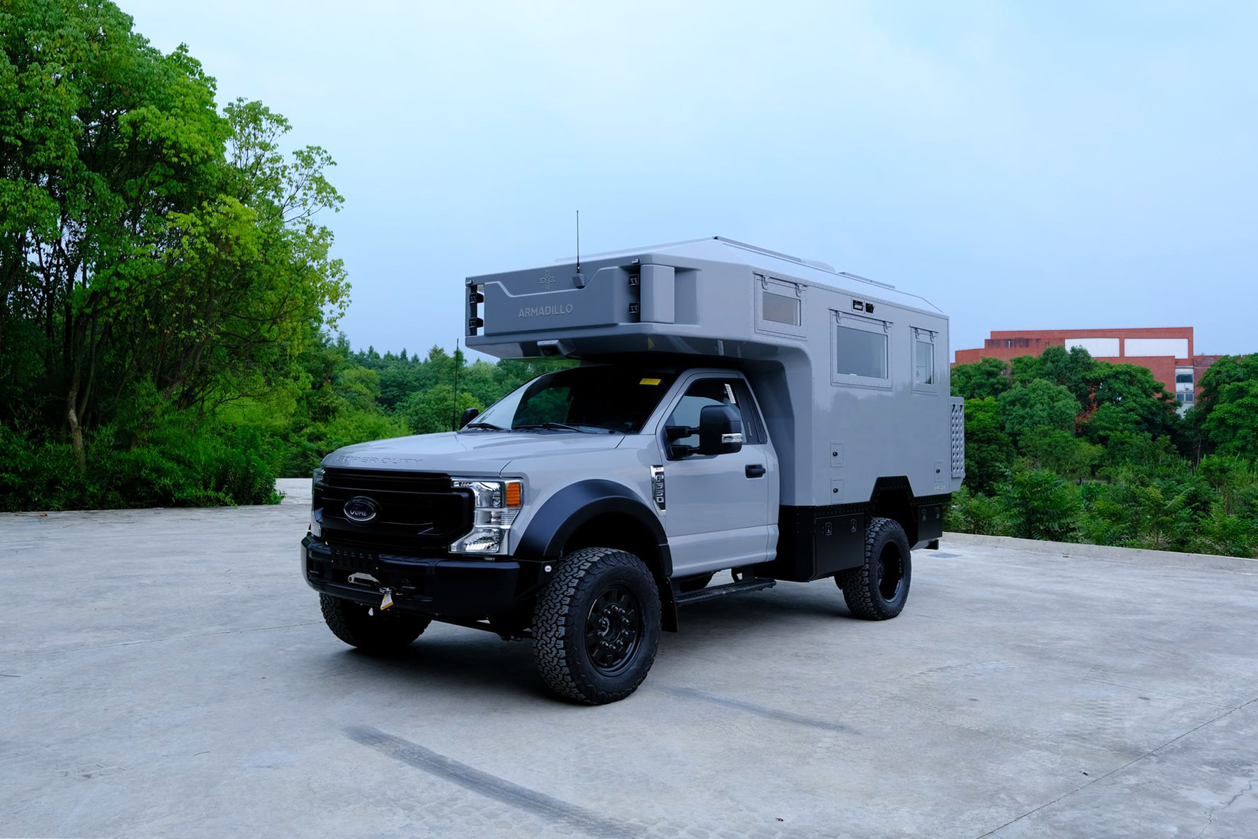 非常少见的阿莫迪罗福特f550房车,f550锐行者越野房车户外旅游视频