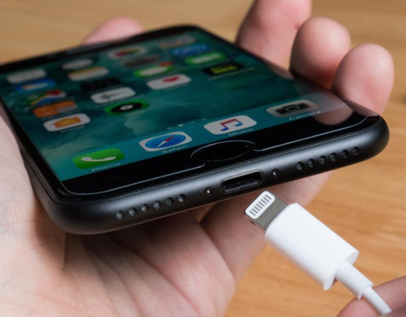 是要变天了吗？苹果iPhone15改用Type-c充电接口，但别高兴得太早