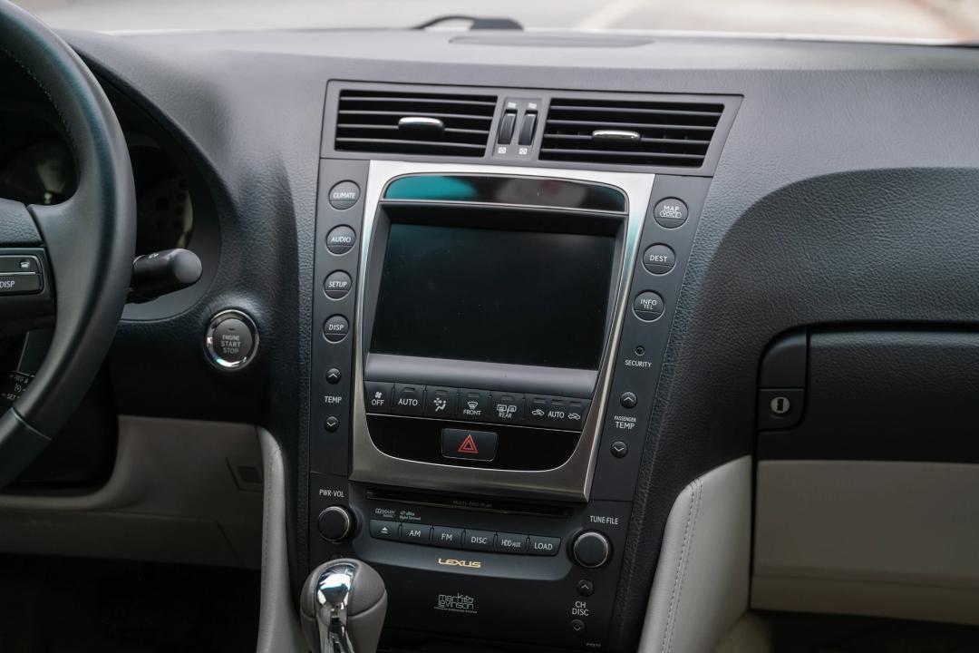 足够强大，就能与自己和解，经典值得回味——二*雷手**克萨斯GS300