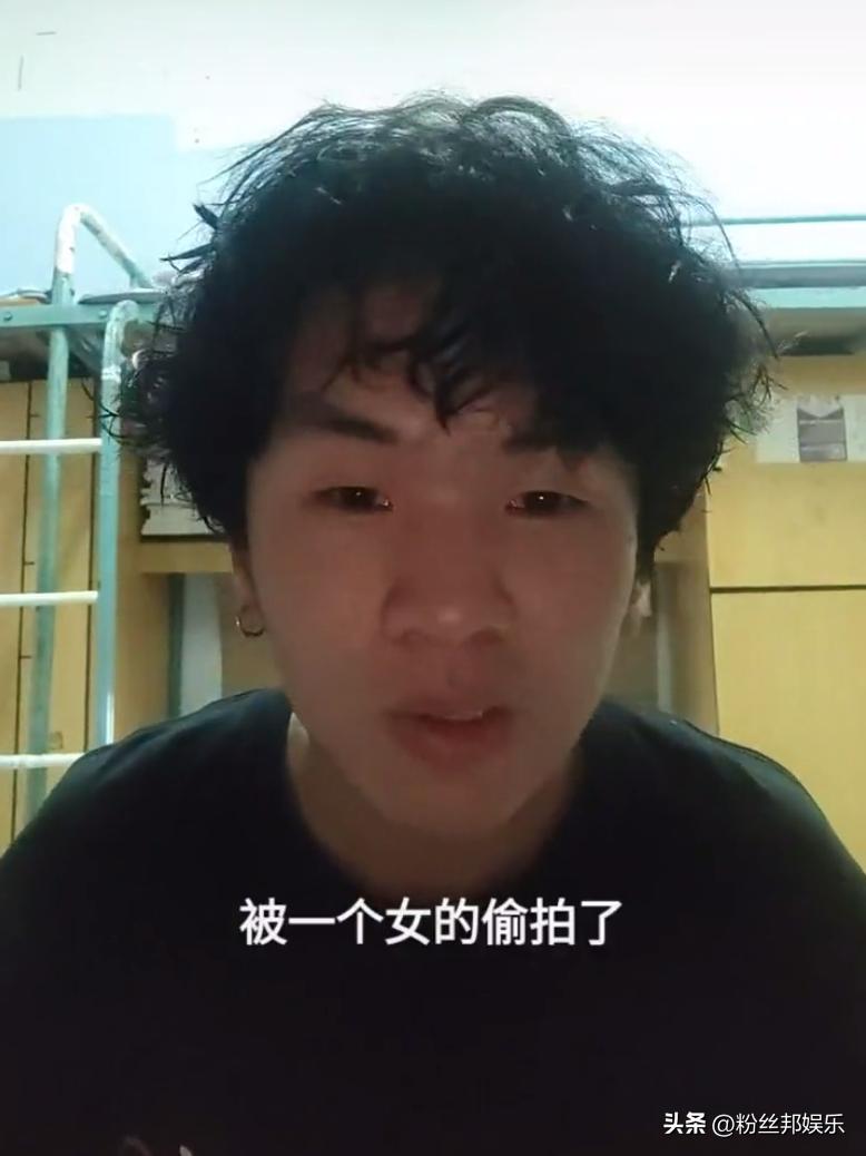 我是女孩子呢,某高校“女拳”纸巾事件,女生占便宜被拒恼羞成怒