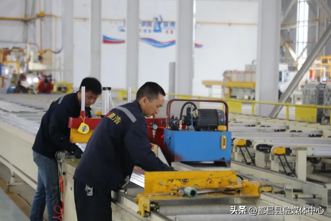 奋战二季度冲刺双过半,奋战二季度实现双过半稿件