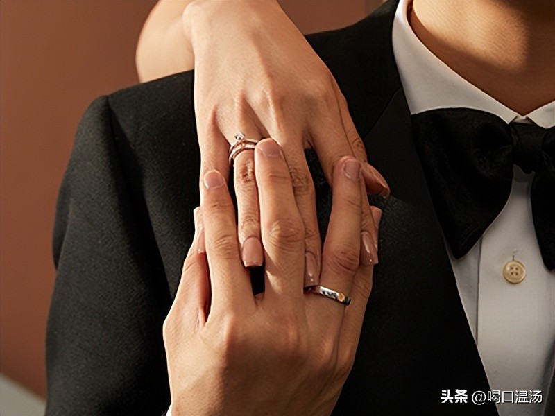 九周年结婚纪念日送什么礼物,结婚纪念日送什么礼物给朋友夫妇