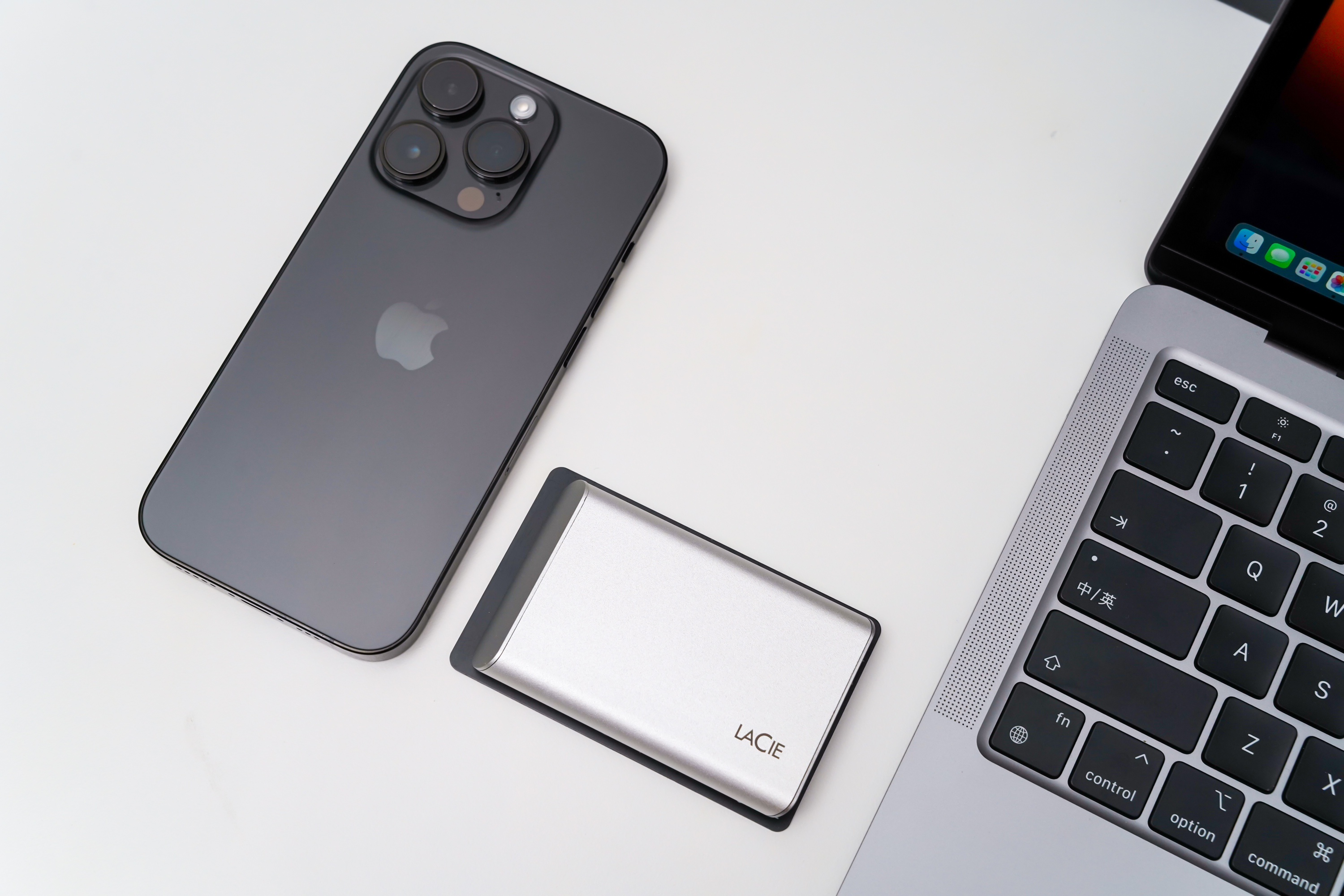 如何低价入手苹果产品？省下的钱足可购买这些苹果顶级配件！