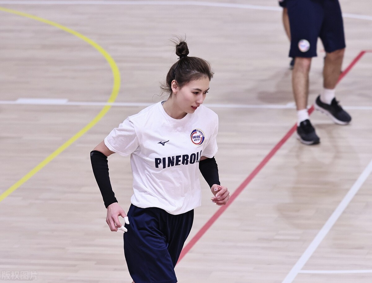 缪伊雯奔赴意甲试训,缪伊雯独砍23分