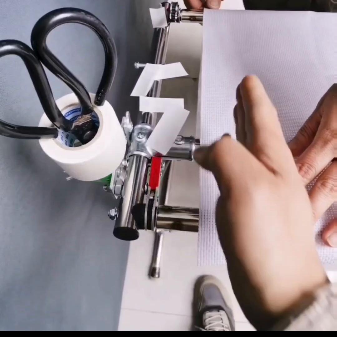 十字绣绣绷的安装视频,十字绣怎么拿管子绣