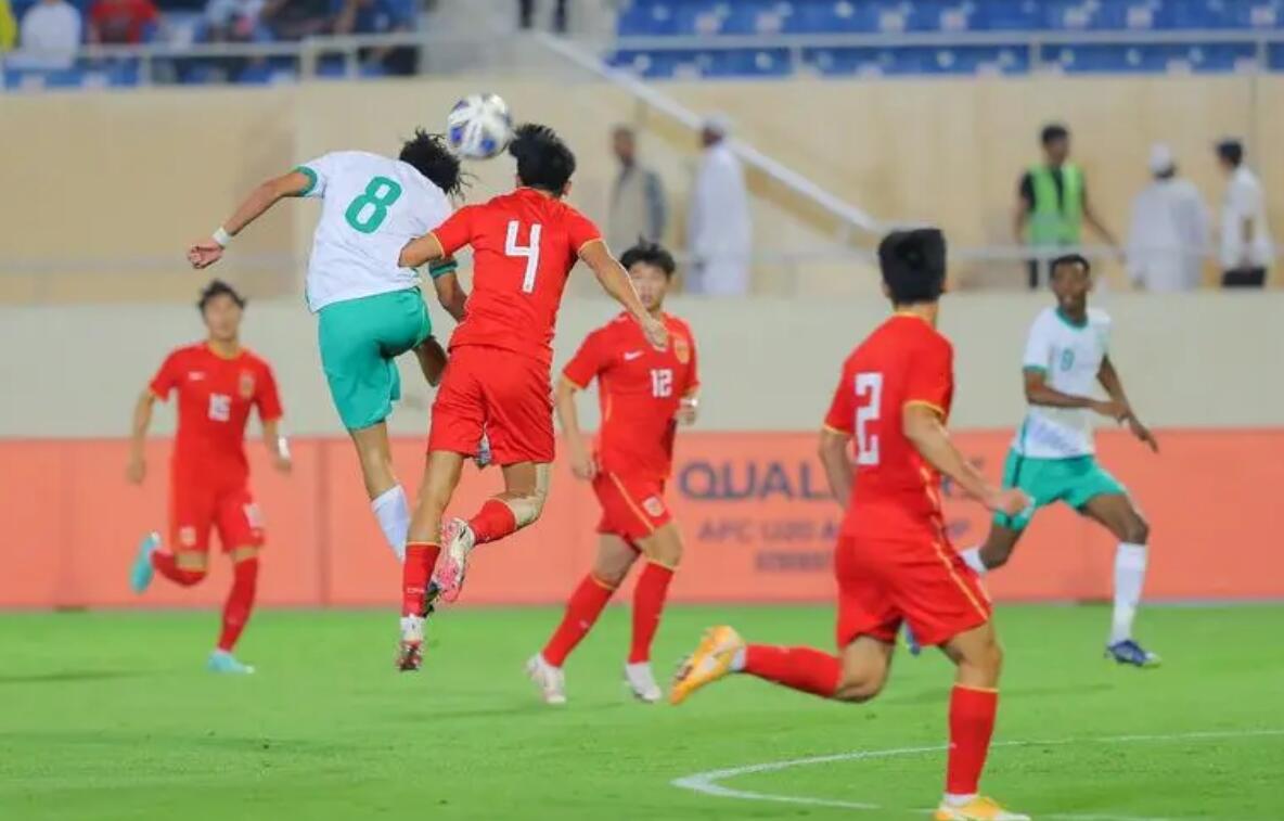 中国男足虽败犹荣？靠这帮千万富豪上场拼命，简直就是痴人说梦