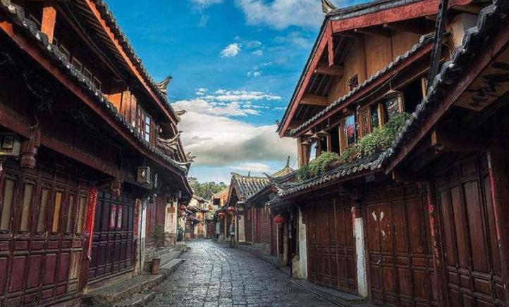 云南红河州石屏县适合旅居养老吗,云南养老居住最好的地方房价便宜